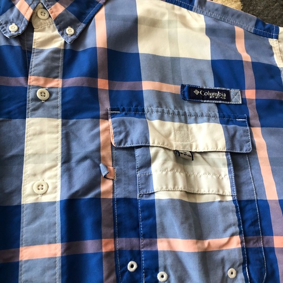 🚨SOLD🚨 button down - Picture 3 of 4